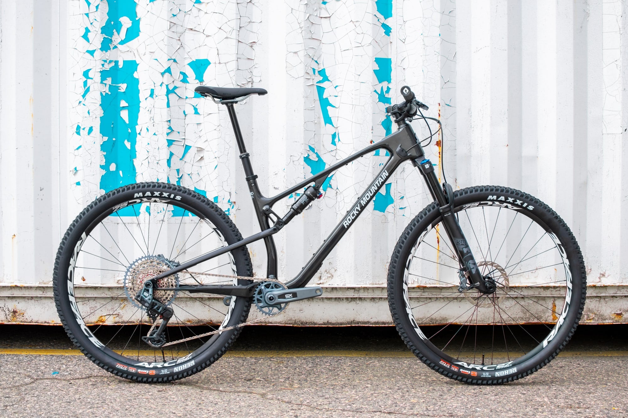 Rocky Mountain ELEMENT Carbon 30 Lサイズ Rocky Mountain ELEMENT Carbon 30 Lサイズ Rocky Mountain Element