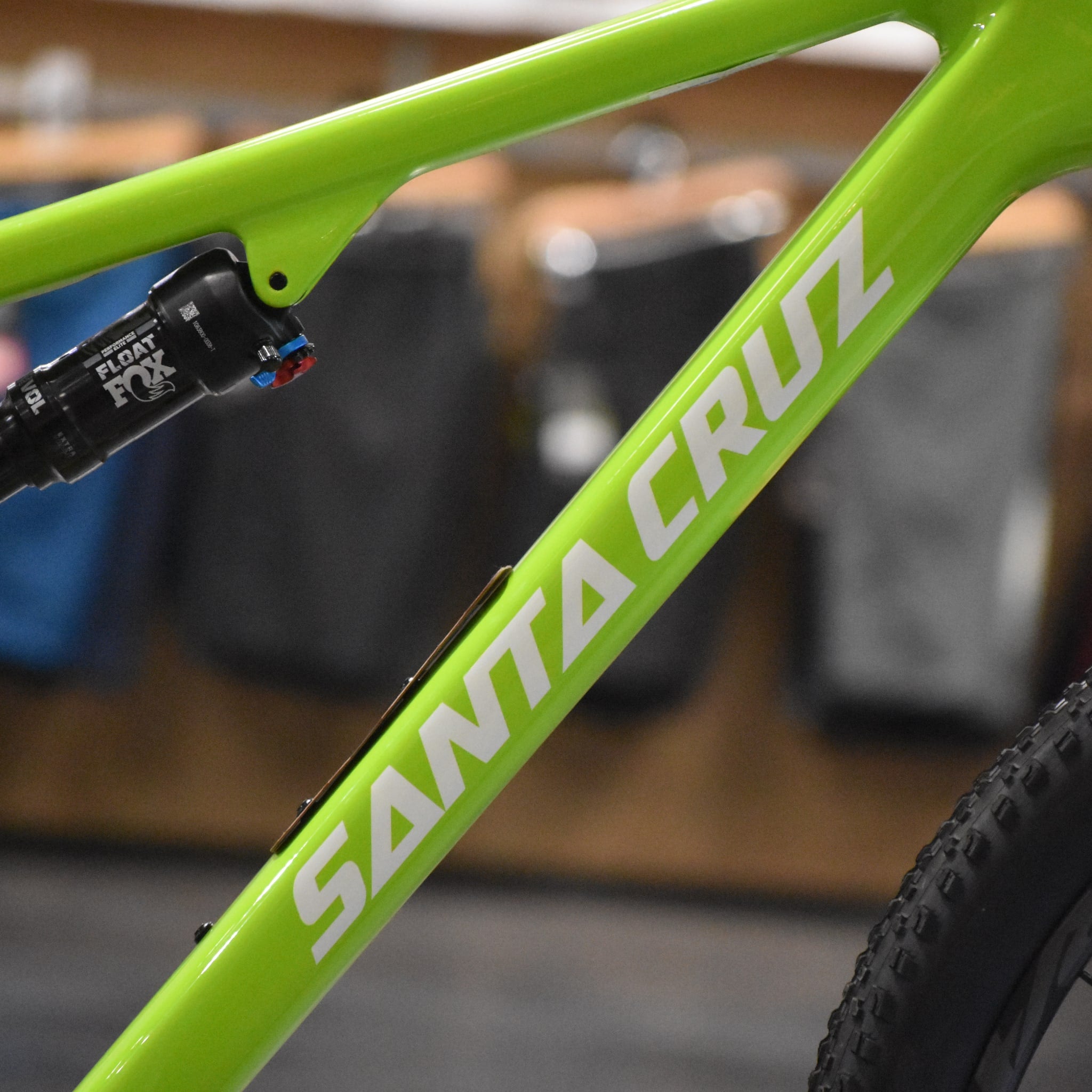 Santa Cruz Blur front triangle in Gloss Spring Green