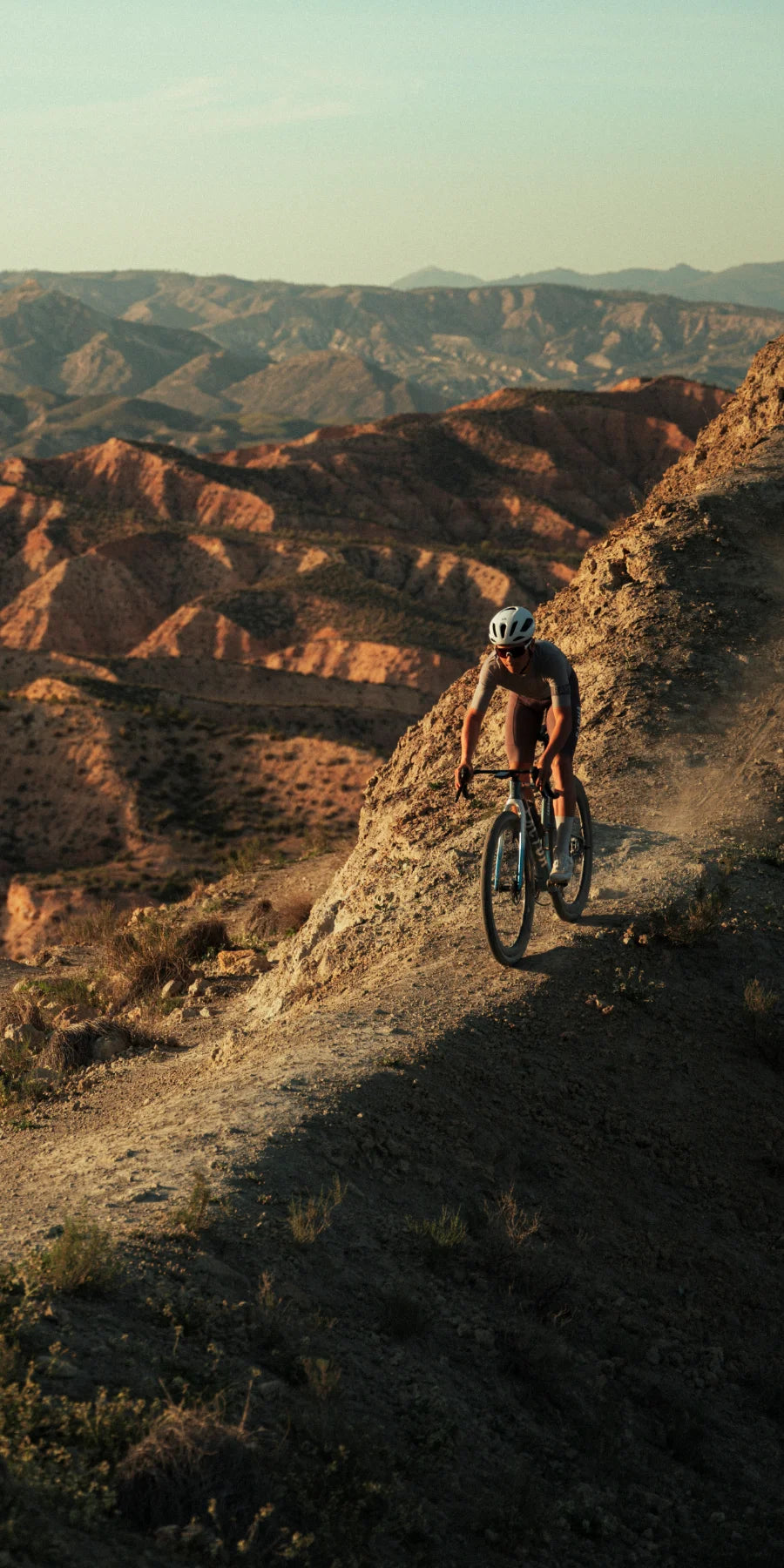 Factor-Sarana-Landing-Mobile-Steed-Cycles.webp