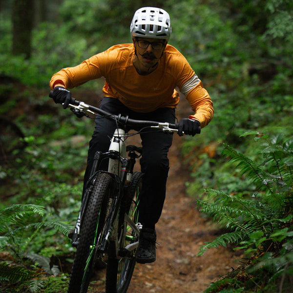 giant bicycle clothing Bike T-Shirt : Clothing, Shoes & Jewelry lightweight feel and bold styling Cycling Jerseys & Tops |