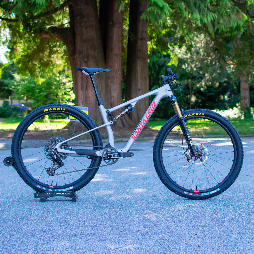 Santa Cruz Blur 4 CC 29 X0 AXS TR Reserve (Custom)