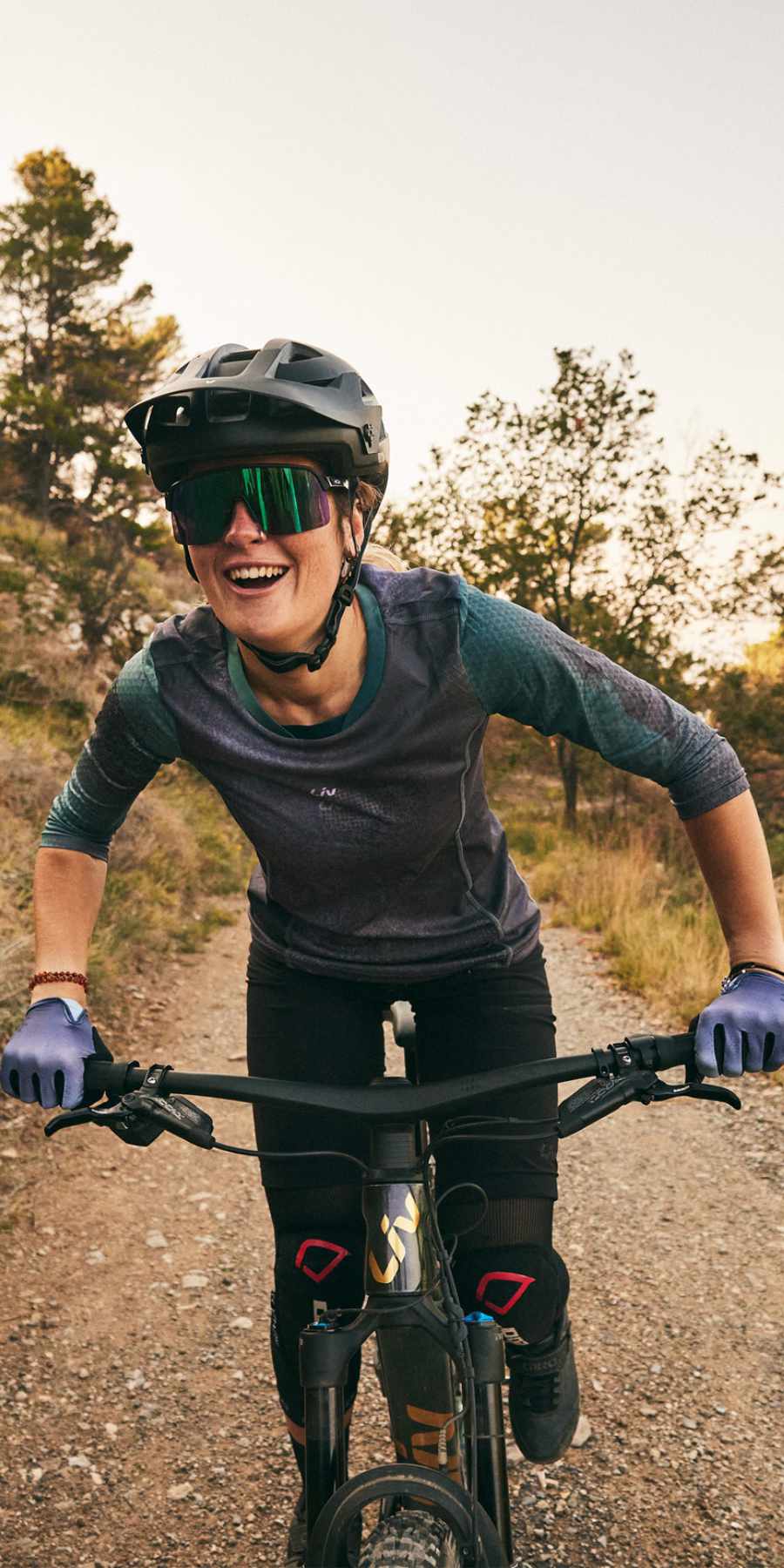 Steed-Cycles-LIV-Intrigue-X-E_-Mobile-Header.jpg