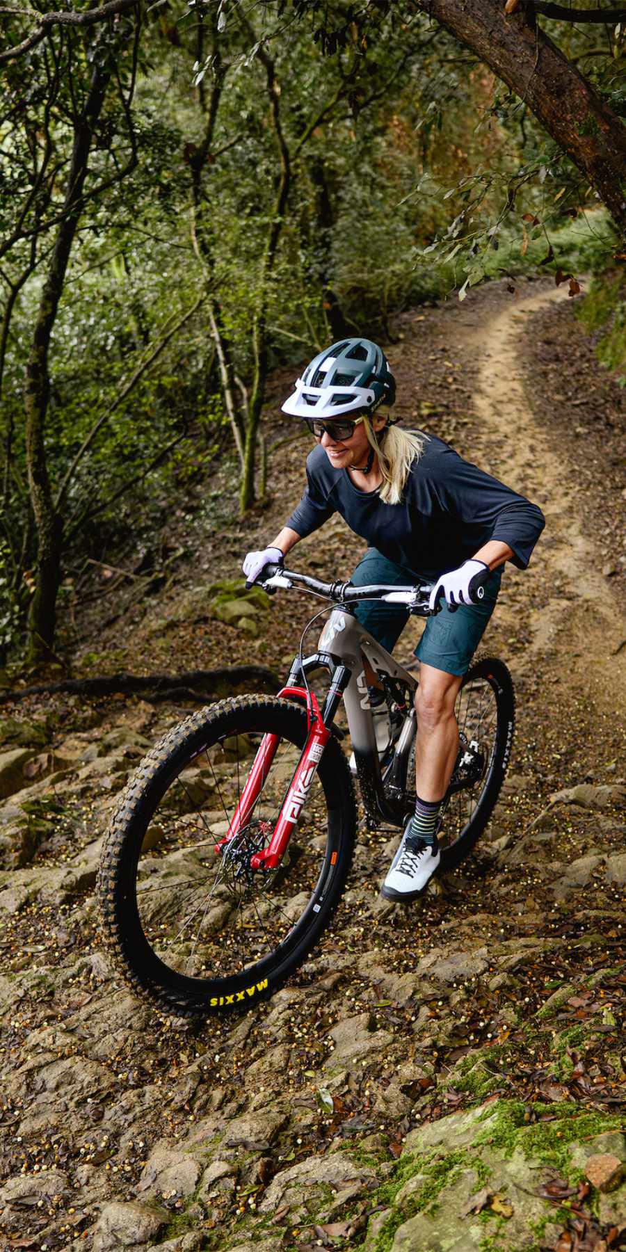 Steed-Cycles-Liv-Pique-X-Mobile-Header.jpg