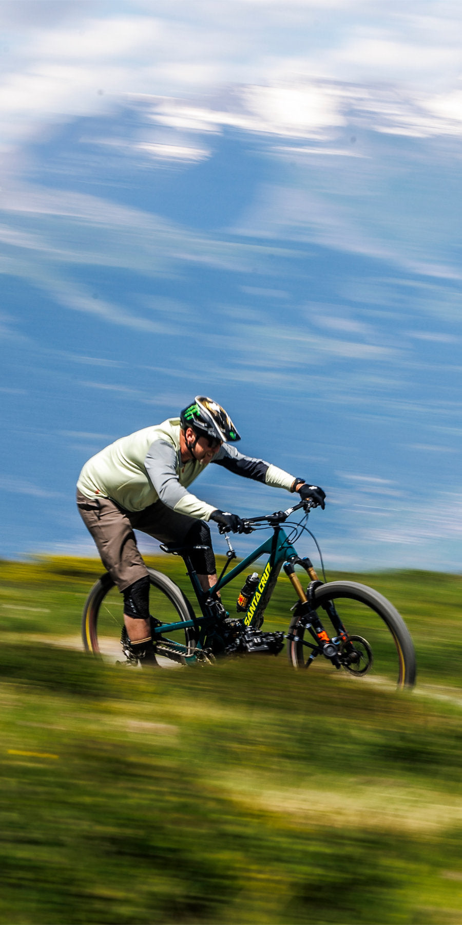 Steed-Cycles-Santa-Cruz-Hightower-4-Mobile.jpg