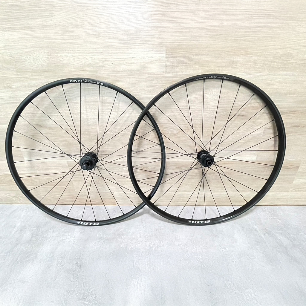 WTB I23 Fréquence DT Swiss 370 Ensemble de roues (d'occasion)