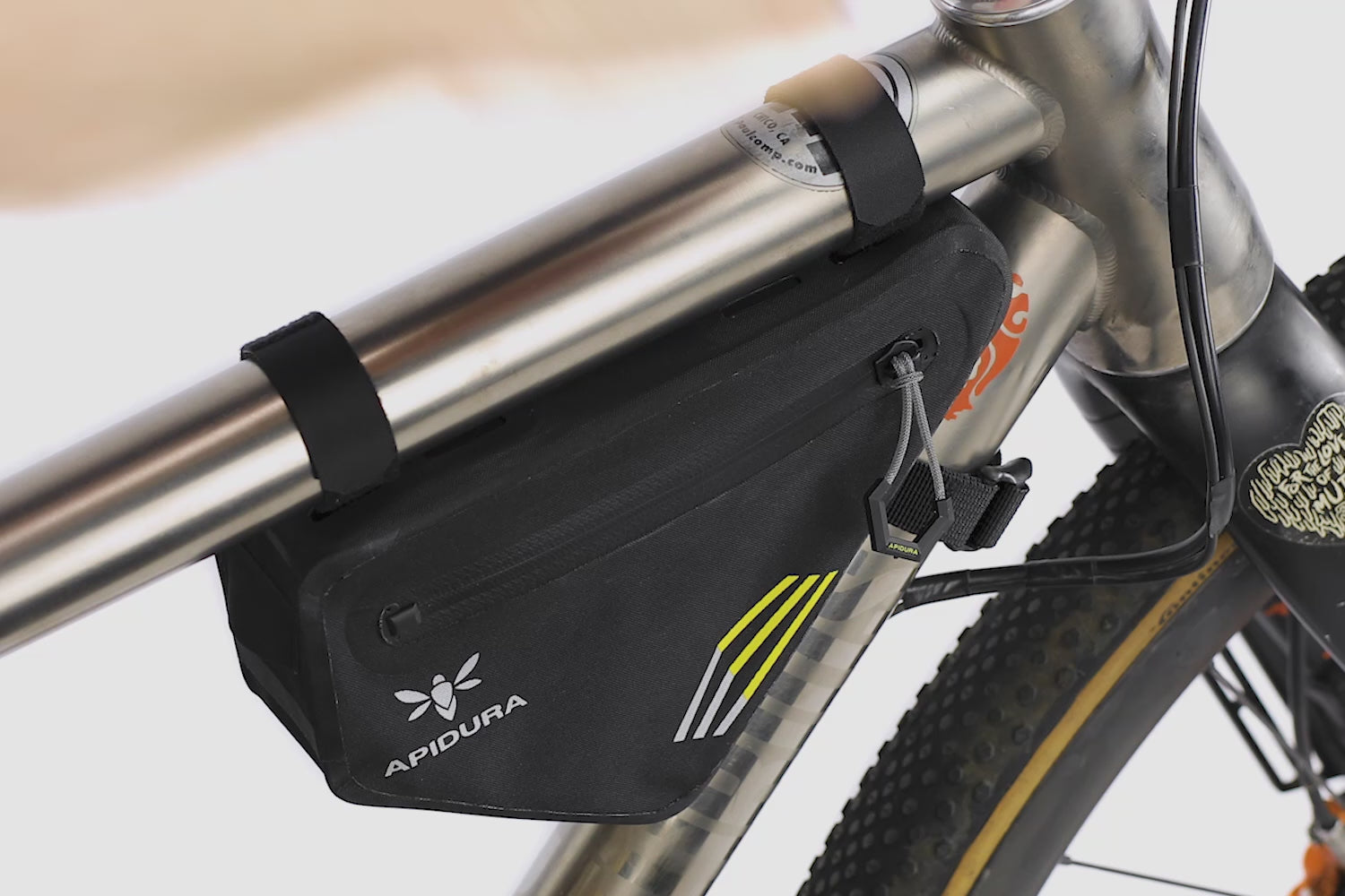 Apidura Racing Cadre Pack 1 Litre