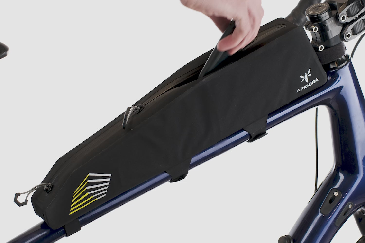 Apidura Racing Long Top Tube Pack 2 Litre