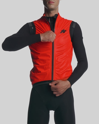 Assos Equipe RS Rain Vest S9