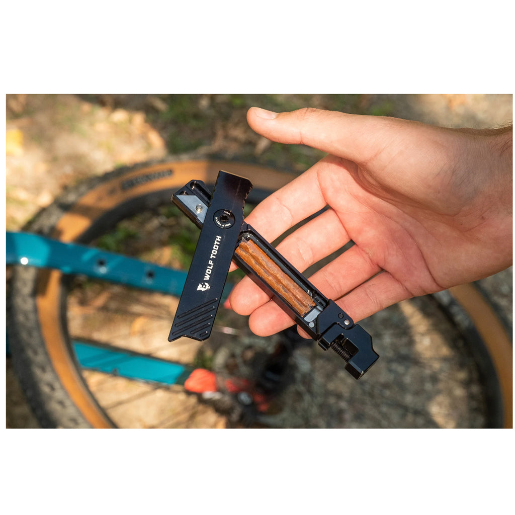 Wolf Tooth Components 8-Bit Chainbreaker + Utility Knife
